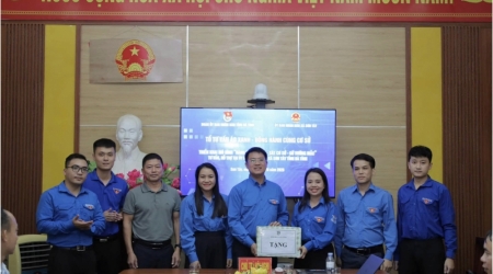 Chi đoàn Thanh tra tỉnh đồng hành cùng “Tổ tư vấn áo...